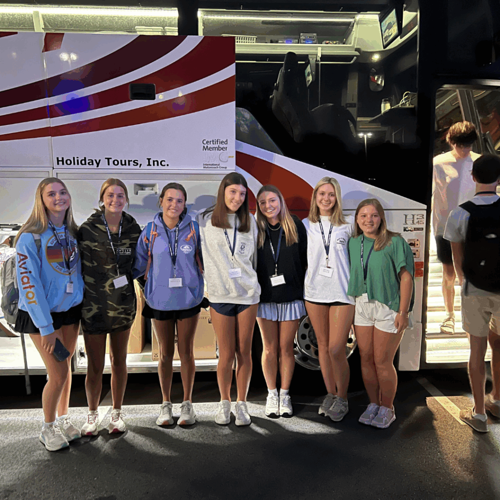students preparing to leave on a Grand Western tour trip 